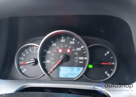 2016 Toyota Rav4 Le z USA, uszkodzony, nr VIN JTMBFREV6GJ061535